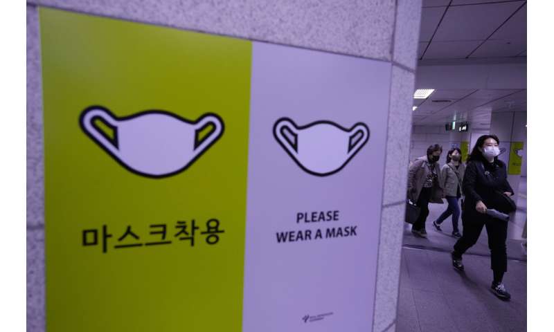 Corea del Sur relajará el mandato de máscaras al aire libre a medida que COVID-19 se desacelera