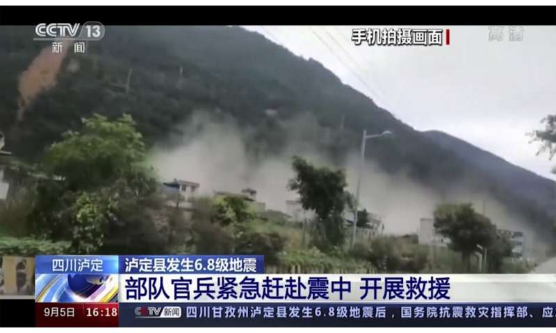 Southwest China quake leaves 21 dead, triggers landslides (Update)