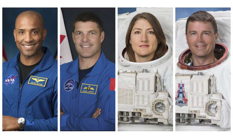 1st moon crew in 50 years includes woman, Black astronaut