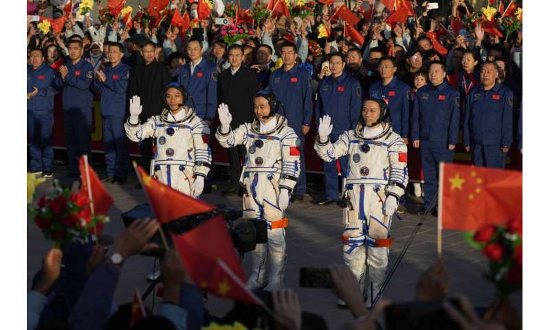 3 astronauts return to Earth after 6-month stay on China's space station