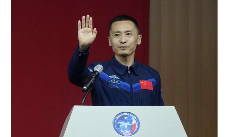 China plans to land astronauts on moon before 2030, another step in what looks like a new space race