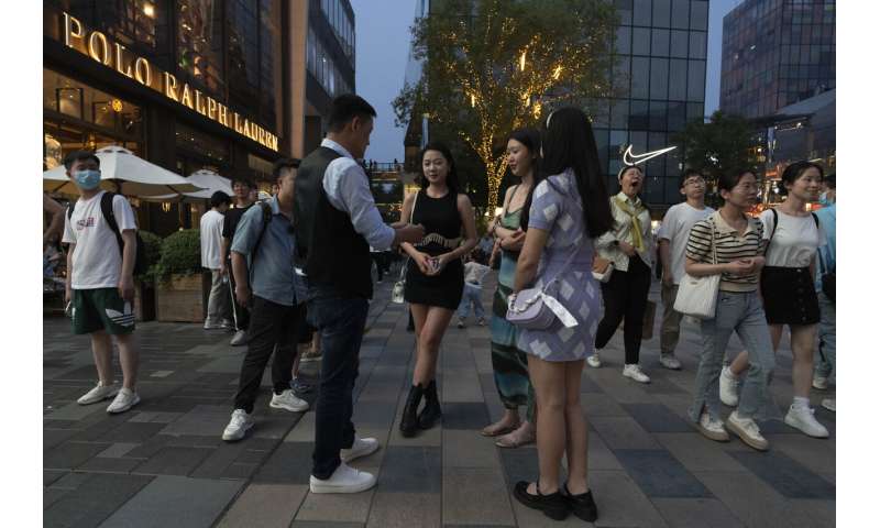 Chinese online shoppers are enticed by deep discounts, payment plans as zest for spending lags