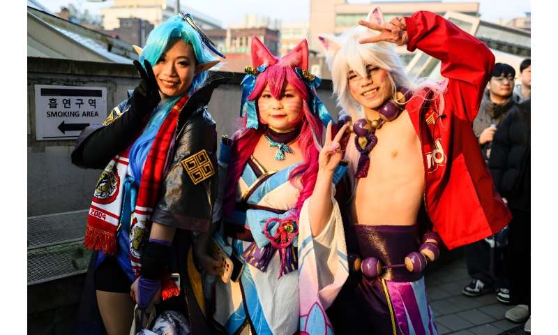 Many fans dressed as League of Legends characters for the world championship final in Seoul