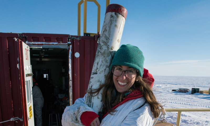 Scientists describe carbon cycle in a subglacial freshwater lake in Antarctica for first time
