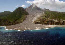 First detailed underwater survey of huge volcanic flank collapse deposits