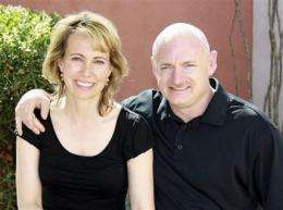 Giffords' astronaut husband decides to fly shuttle (AP)
