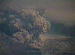 Russia's Kamchatka volcanoes calm after eruptions (AP)