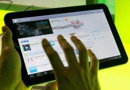 Sales of smartphones and tablet computers will reach 425 mln in 2011, well above sales of 390 mln PCs, a study says