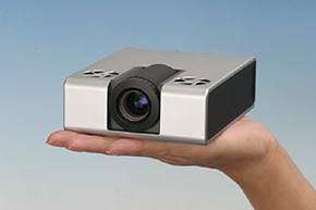 Sanwa Supply launches a micro projector for iPhone 4 and 4S