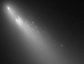 Fragmenting Comet Won't Hit Earth