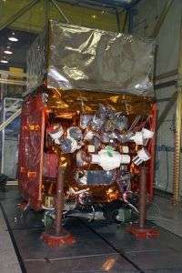 NASA'S GLAST satellite gets unwrapped for the holidays