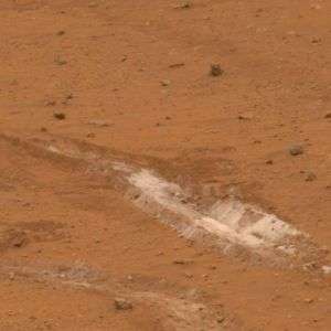 Mars Rover Investigates Signs of Steamy Martian Past