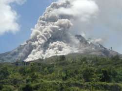Physicists aim to predict volcano eruption