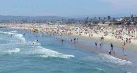 Toward long-range beach forecasts on bacterial contamination