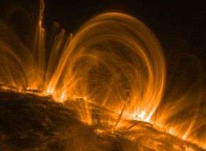 Warm Coronal Loops Offer Clue to Mysteriously Hot Solar Atmosphere