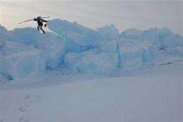 British explorers cut short trek to North Pole (AP)