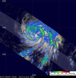 2 NASA satellites capture Hurricane Bill's 'baby pictures'