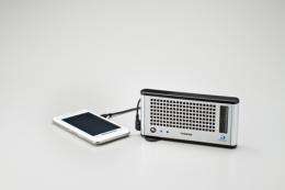 Toshiba launches portable fuel-cell for mobiles