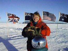 Doctor in dramatic South Pole rescue dies in Mass. (AP)