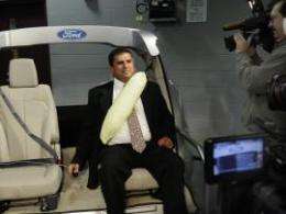 Ford to put air bags into back seat belts of SUV (w/ Video)