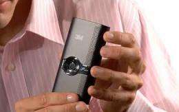 Handheld 3M digital projector offers glimpse of the future