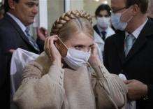 In Europe, an orderly approach to swine flu shots (AP)