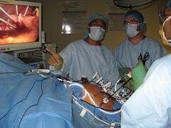 Surgeons Use Microwave Technology to Destroy Tumors