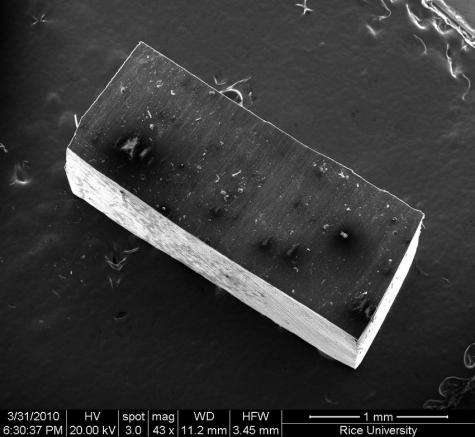 Researchers create self-strengthening nanocomposite