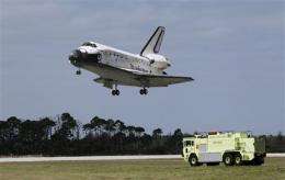 Shuttle Discovery ends flying career, museum next (AP)