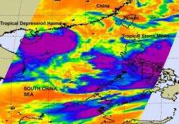 NASA satellite gets 2 tropical cyclones in 1 shot