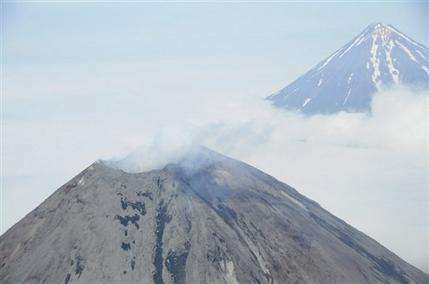 Satellite images show eruption on Alaska volcano (AP)