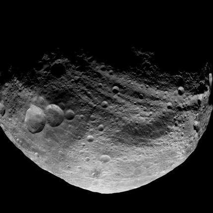 Dawn spacecraft gets cozy with massive asteroid (AP)