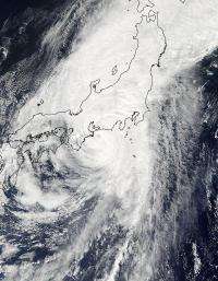 NASA's TRMM Satellite sees Typhoon Roke intensify rapidly before landfall in Japan
