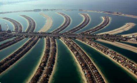 Artificial island complexes constructed in the sea off Dubai are an example of Dutch ingenuity