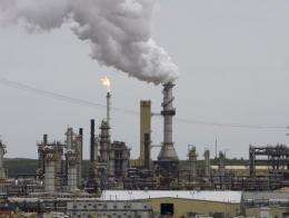 Canada's decision to withdraw from the Kyoto protocol is "bad news", the French foreign ministry said on Tuesday