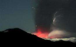 Chile volcano grounds more flights (AP)