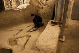 Experts stumped by ancient Jerusalem markings (AP)