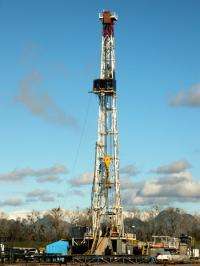 Extracting natural gas from shale can be done safely, says Stanford researcher