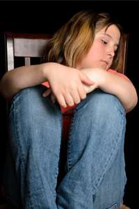 Feelings of depression and binge eating go hand in hand in teen girls