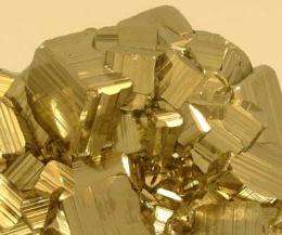 'Fool's gold' aids discovery of new options for cheap, benign solar energy