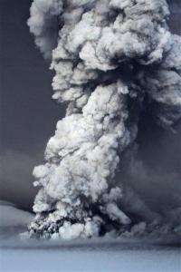 Icelandic volcano flings up ash, shuts airport (AP)