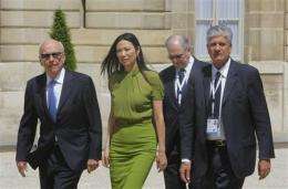 Internet rules at center of 'e-G8' forum in Paris (AP)