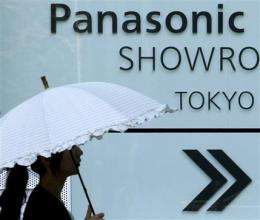 Panasonic reports loss, plans to cut 17,000 jobs (AP)