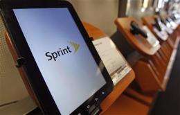 Sprint posts smallest quarterly loss in 4 years (AP)