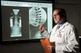 研究表明，现代手术治疗脊柱侧弯有良好的远期疗效