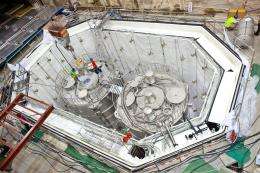 The Daya Bay reactor neutrino experiment begins taking data