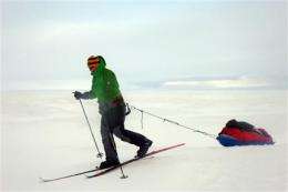 Woman to begin Antarctic crossing, awaits weather (AP)