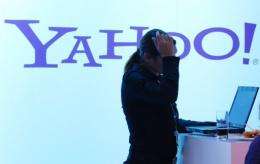Yahoo! has begun helping people navigate apps for Apple iPhones or mobile gadgets powered by Android software