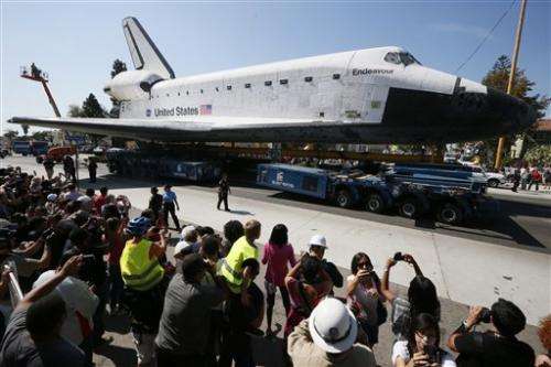 Endeavour's final miles turn into all-night affair