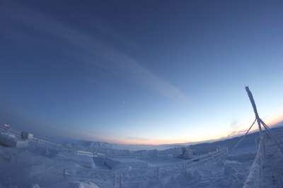 Extremely cool astronomy: Searching for exoplanets from the Canadian High Arctic